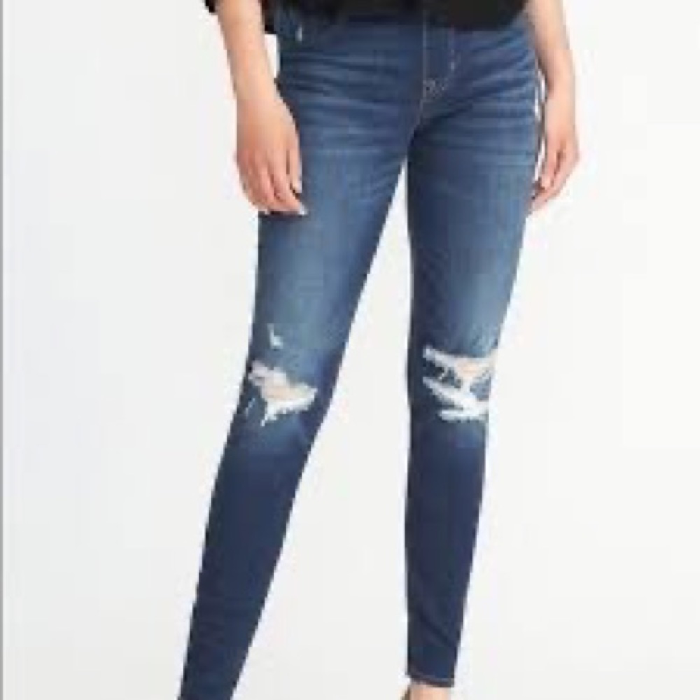 Old Navy Women’s Rockstar distressed skinny pull on jeggings size 14 regular